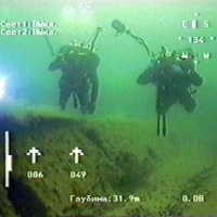 Divers (depth of 31,9 m)