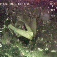 ROV GNOM examines wreck 